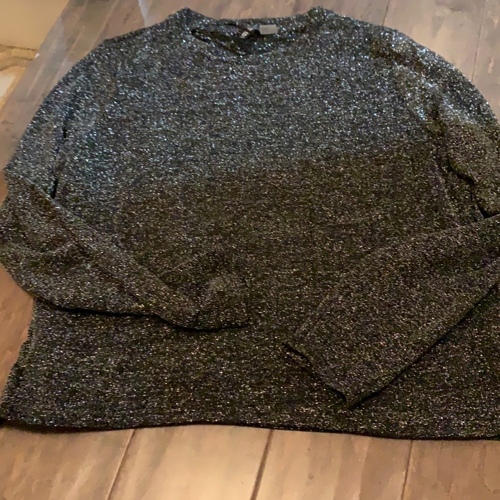 Divided black speaker sweater